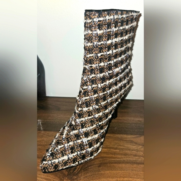 Luxurious Tweed Booties-Black, Brown, Gold& White NWT - Picture 2 of 8